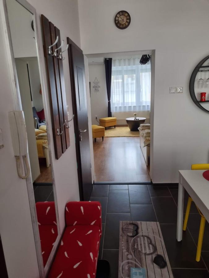 塞格德Flora Apartman公寓 外观 照片
